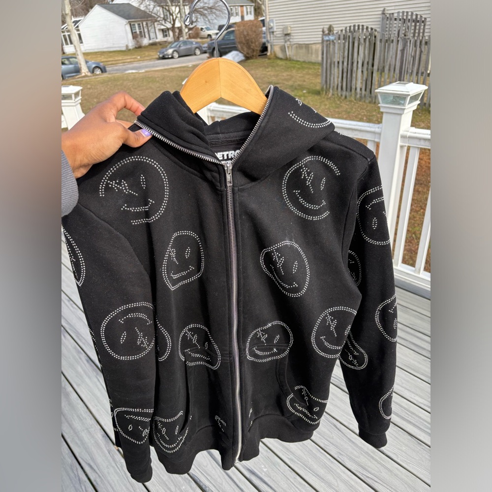 Retrovert Smiley Hoodie